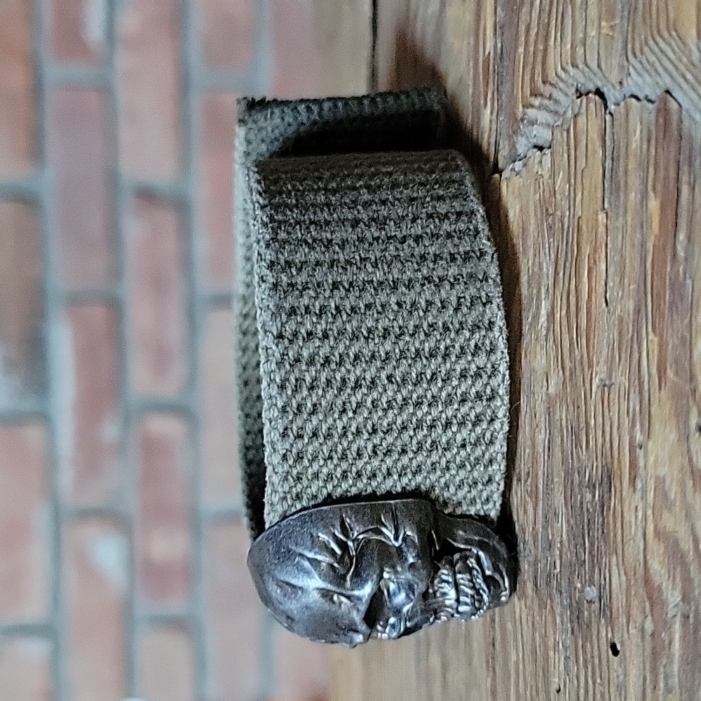 Military Style Skull Cuff Bracelet, unisex - Picture 2 of 6
